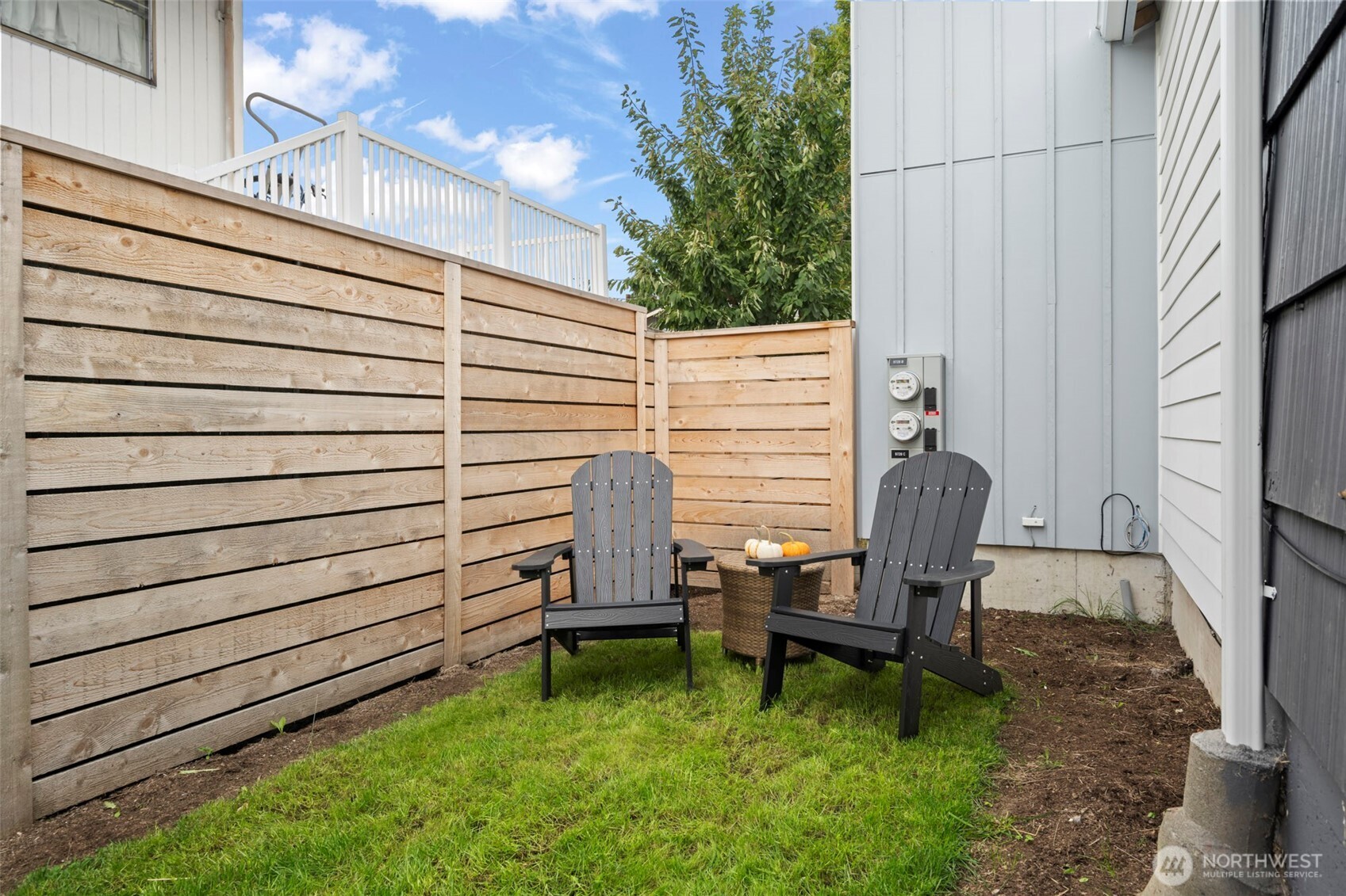 9728 57th Avenue S #A, Seattle, WA 98118