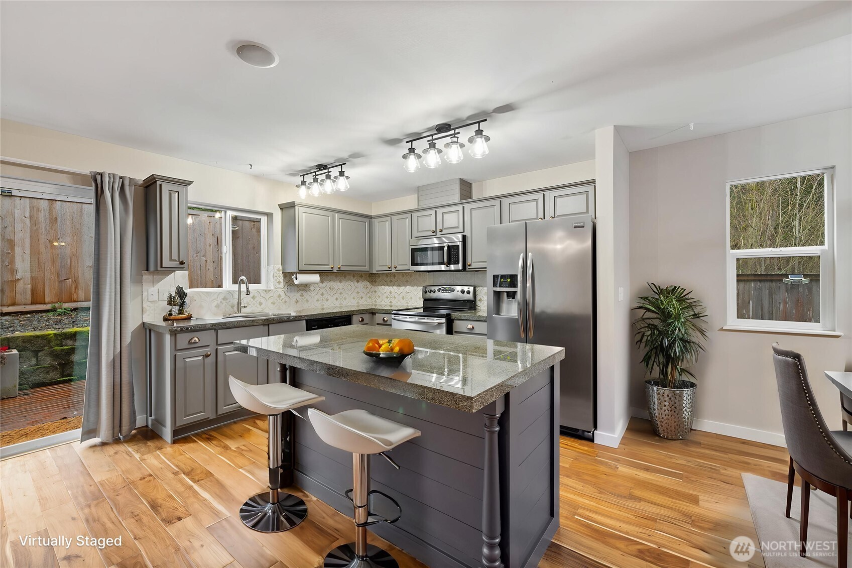 24114 SE 281st Street , Maple Valley, WA 98038