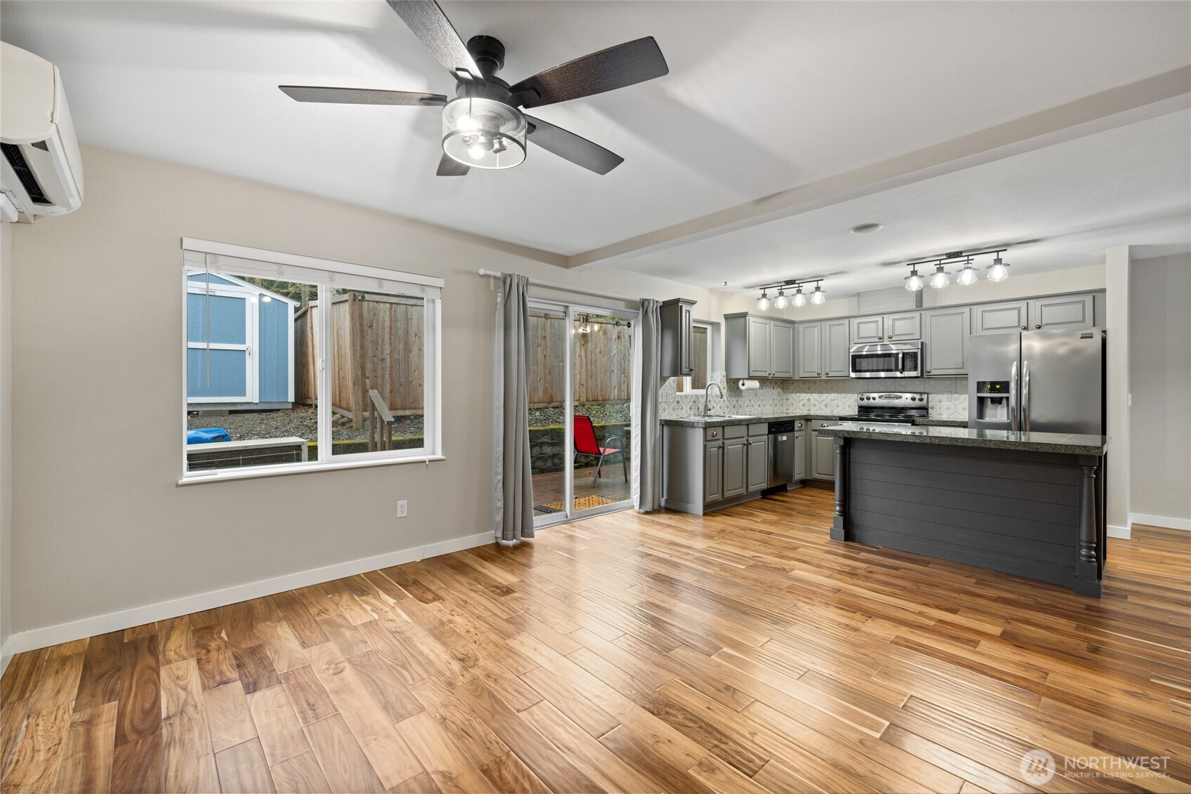 24114 SE 281st Street , Maple Valley, WA 98038