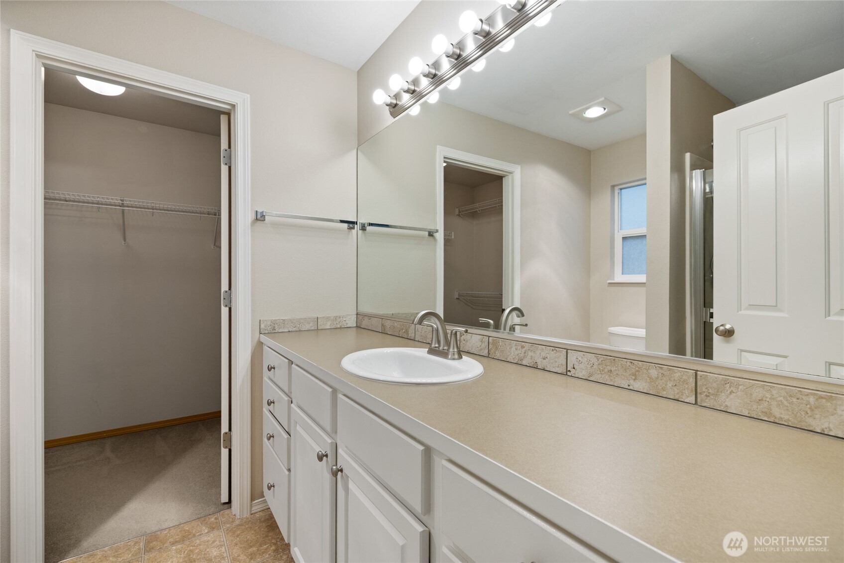 24114 SE 281st Street , Maple Valley, WA 98038