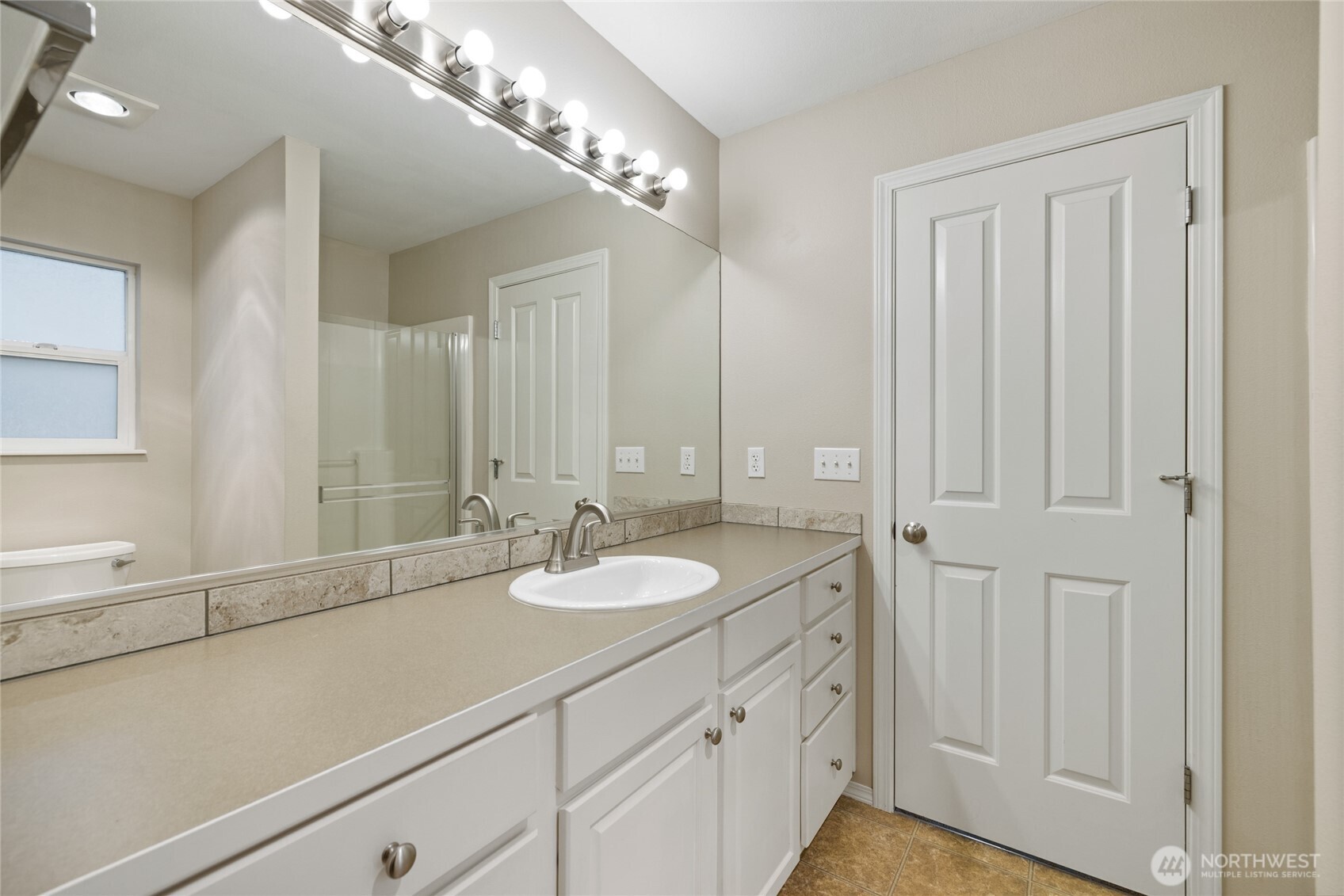 24114 SE 281st Street , Maple Valley, WA 98038