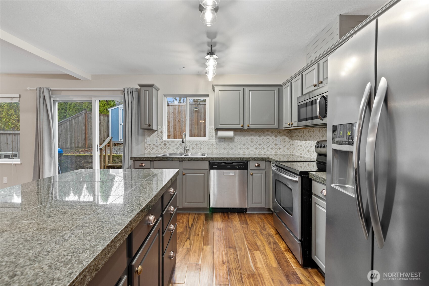 24114 SE 281st Street , Maple Valley, WA 98038