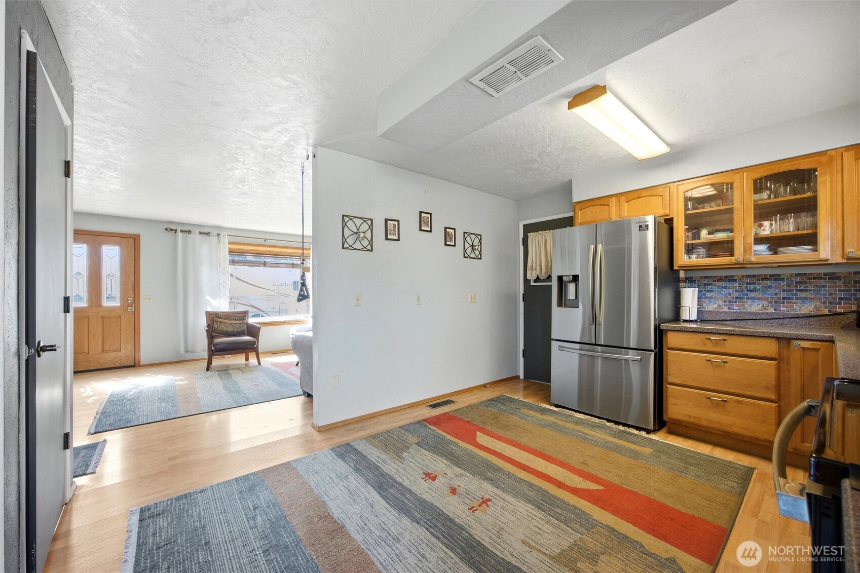 1840 W 11th Avenue , Kennewick, WA 99337