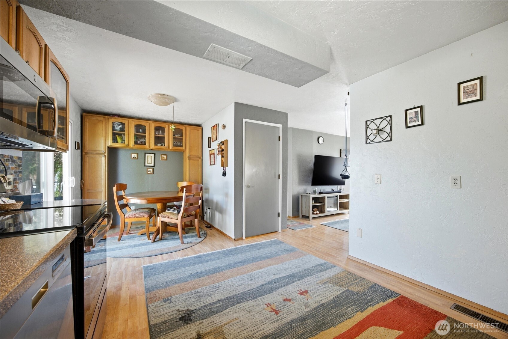 1840 W 11th Avenue , Kennewick, WA 99337