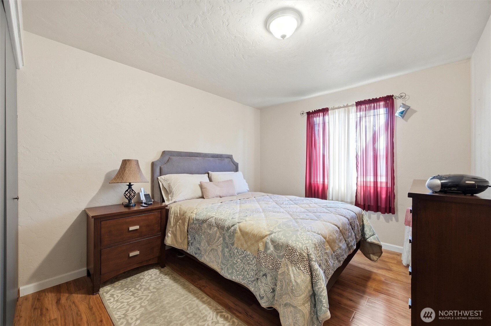 1840 W 11th Avenue , Kennewick, WA 99337