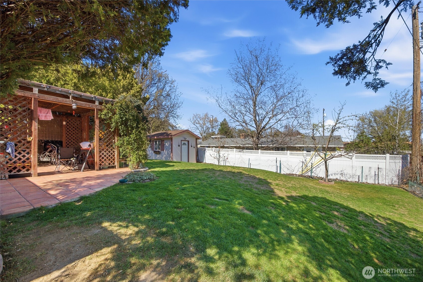 1840 W 11th Avenue , Kennewick, WA 99337