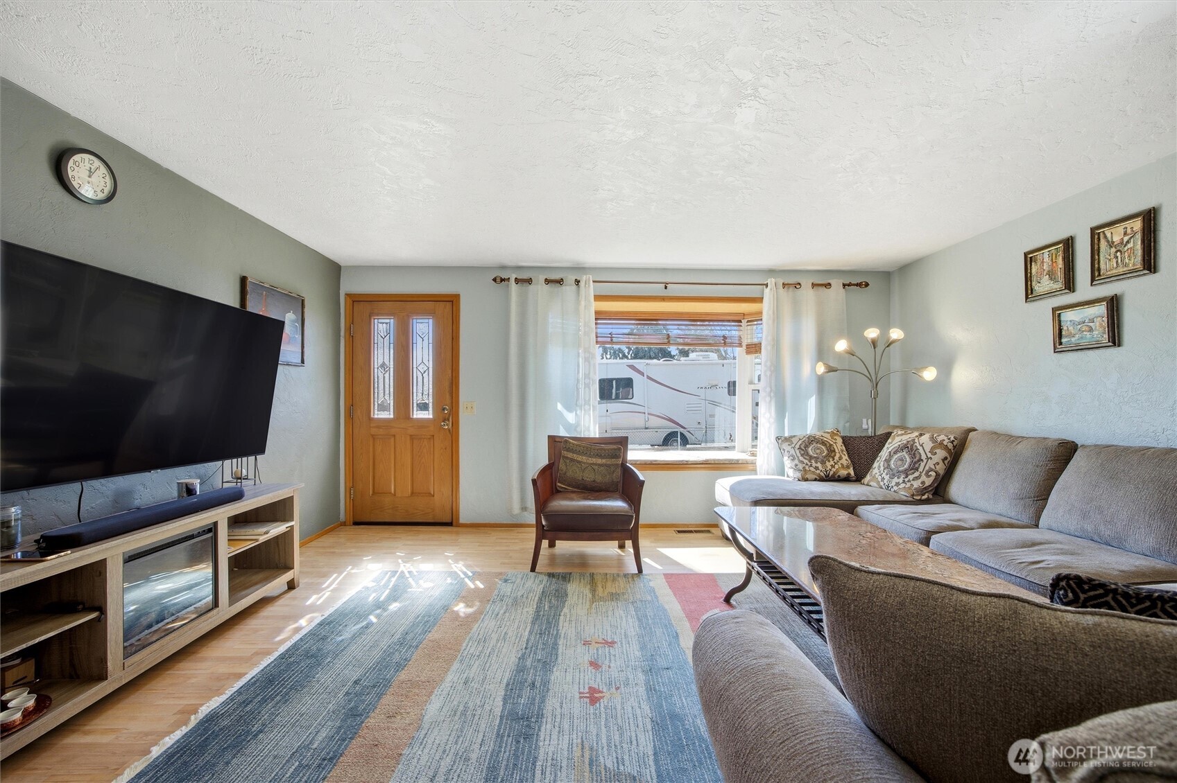 1840 W 11th Avenue , Kennewick, WA 99337