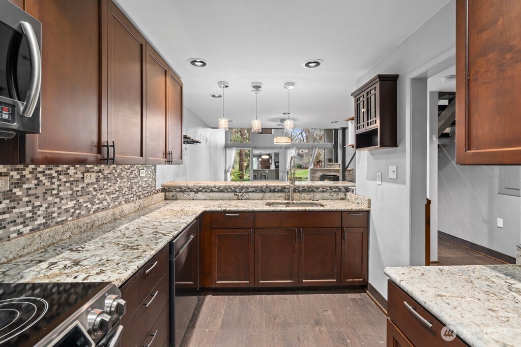 6525 139th Place NE #37, Redmond, WA 98052