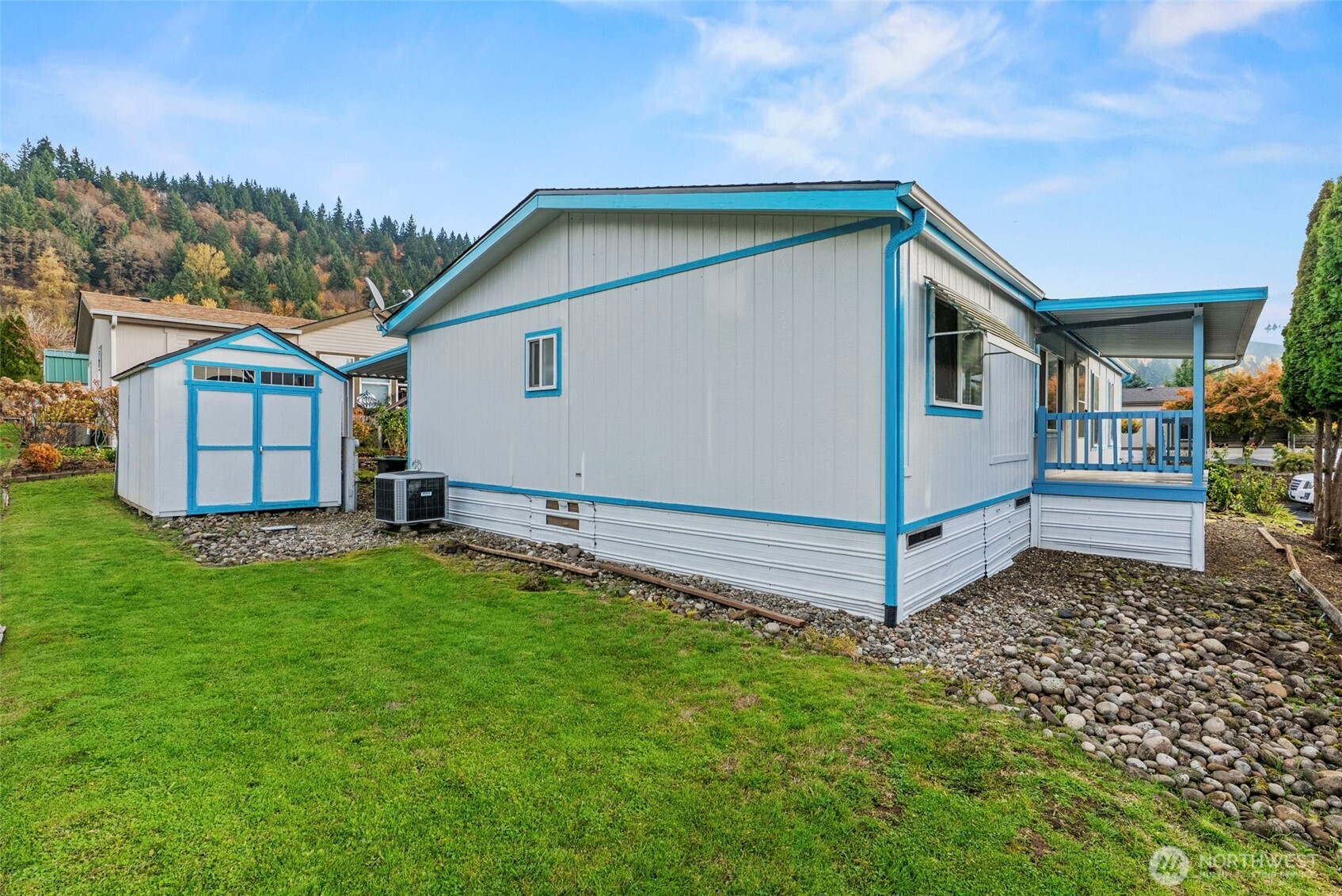 5400 Meeker Drive #104, Kalama, WA 98625