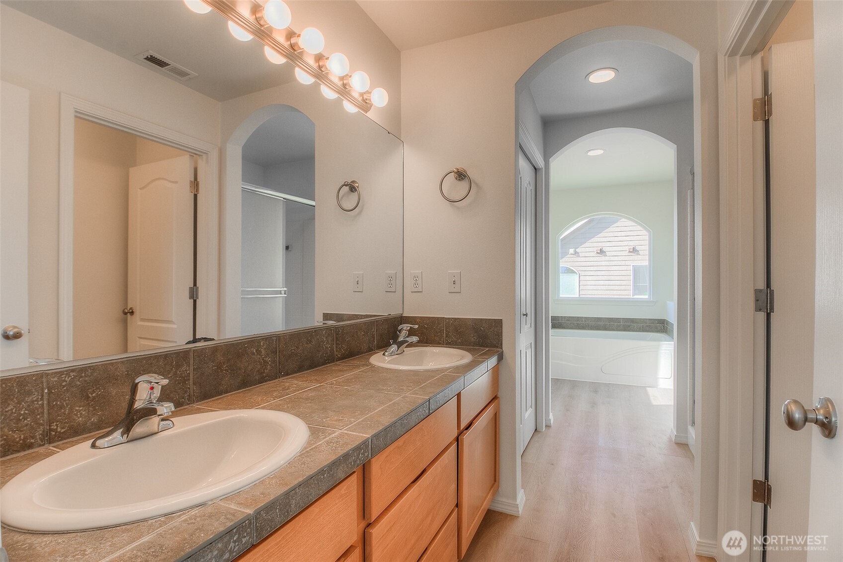 1806 W Clearview Drive , Ellensburg, WA 98926