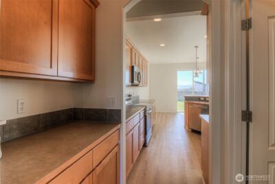 1806 W Clearview Drive , Ellensburg, WA 98926 - Photo 8