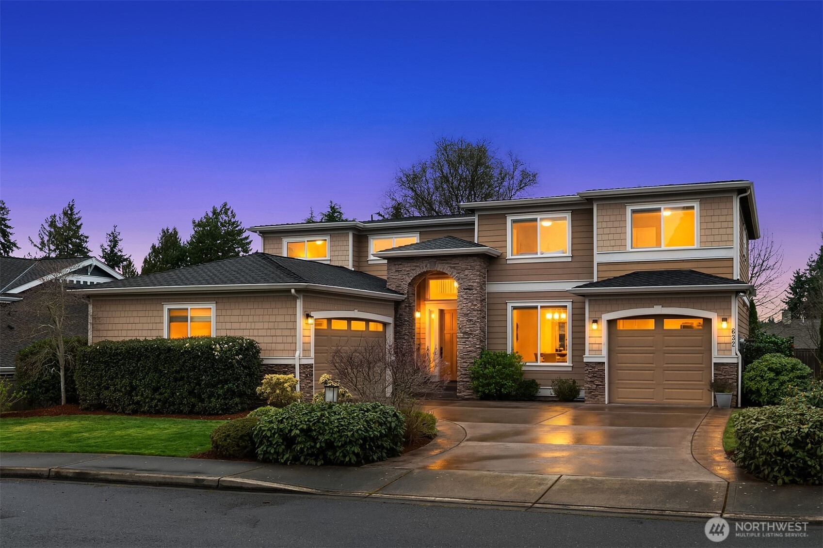 632 SW 185th Street , Normandy Park, WA 98166