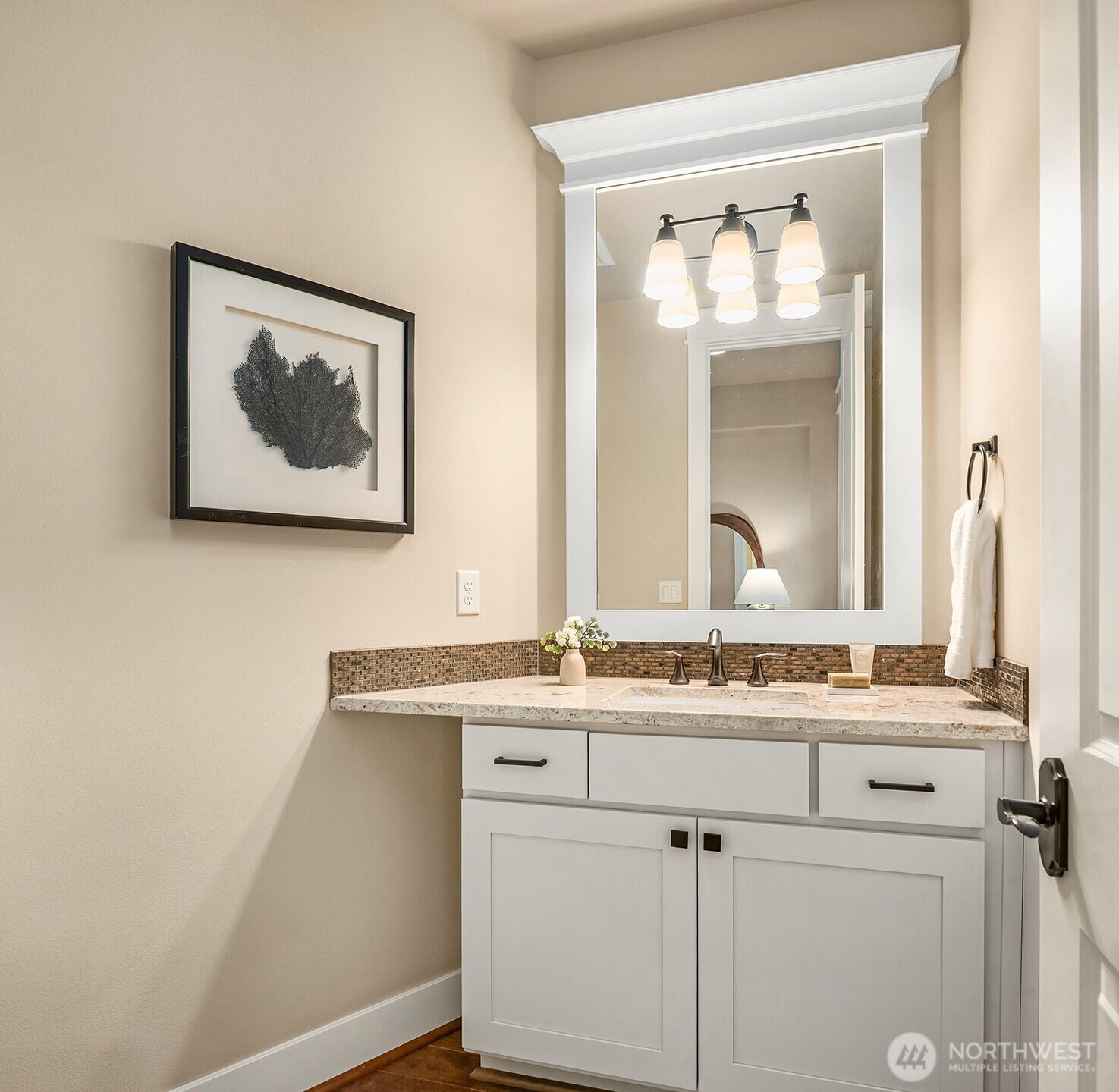 632 SW 185th Street , Normandy Park, WA 98166