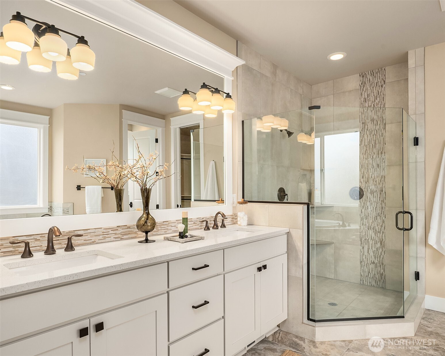 632 SW 185th Street , Normandy Park, WA 98166