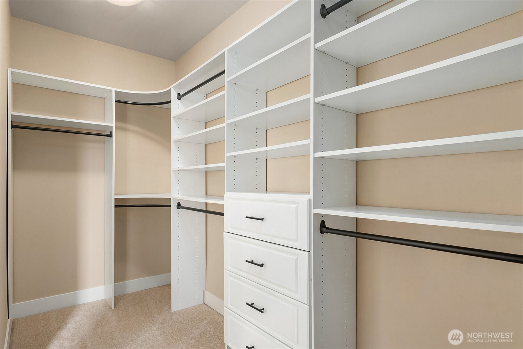 632 SW 185th Street , Normandy Park, WA 98166