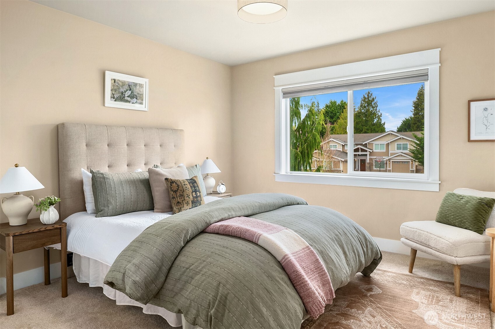 632 SW 185th Street , Normandy Park, WA 98166