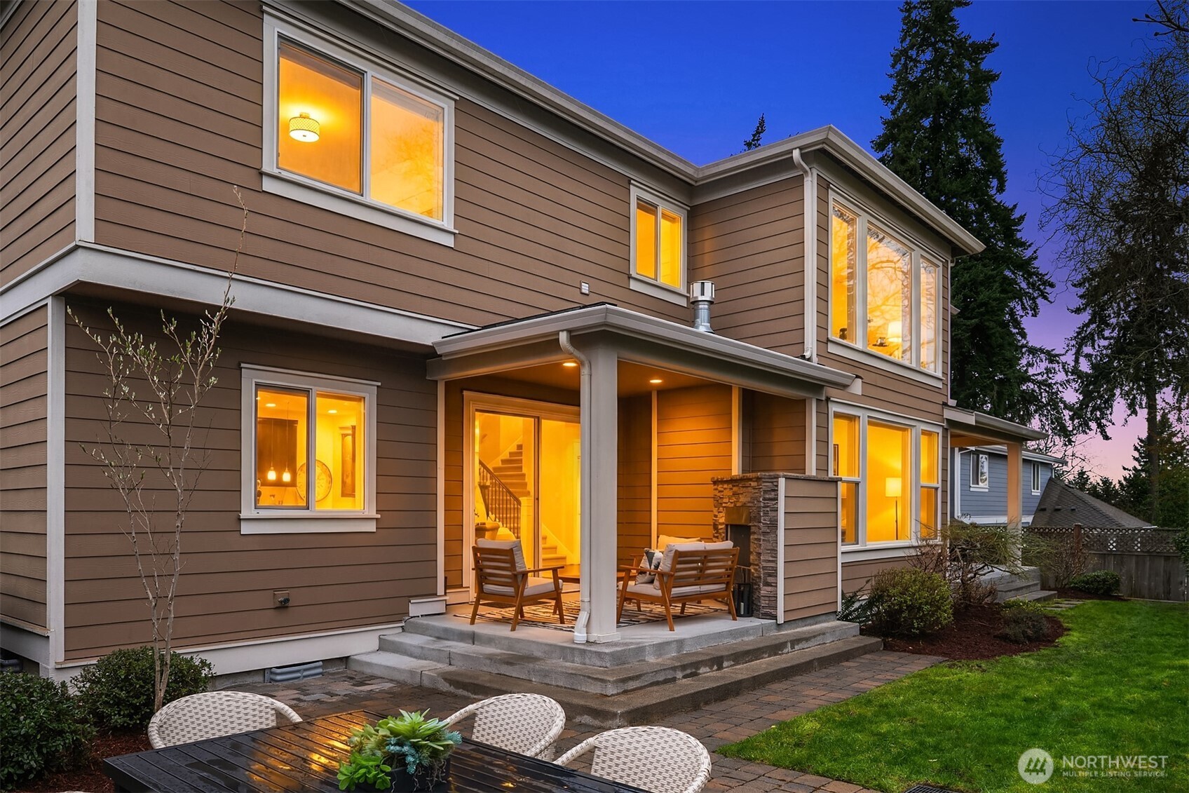 632 SW 185th Street , Normandy Park, WA 98166