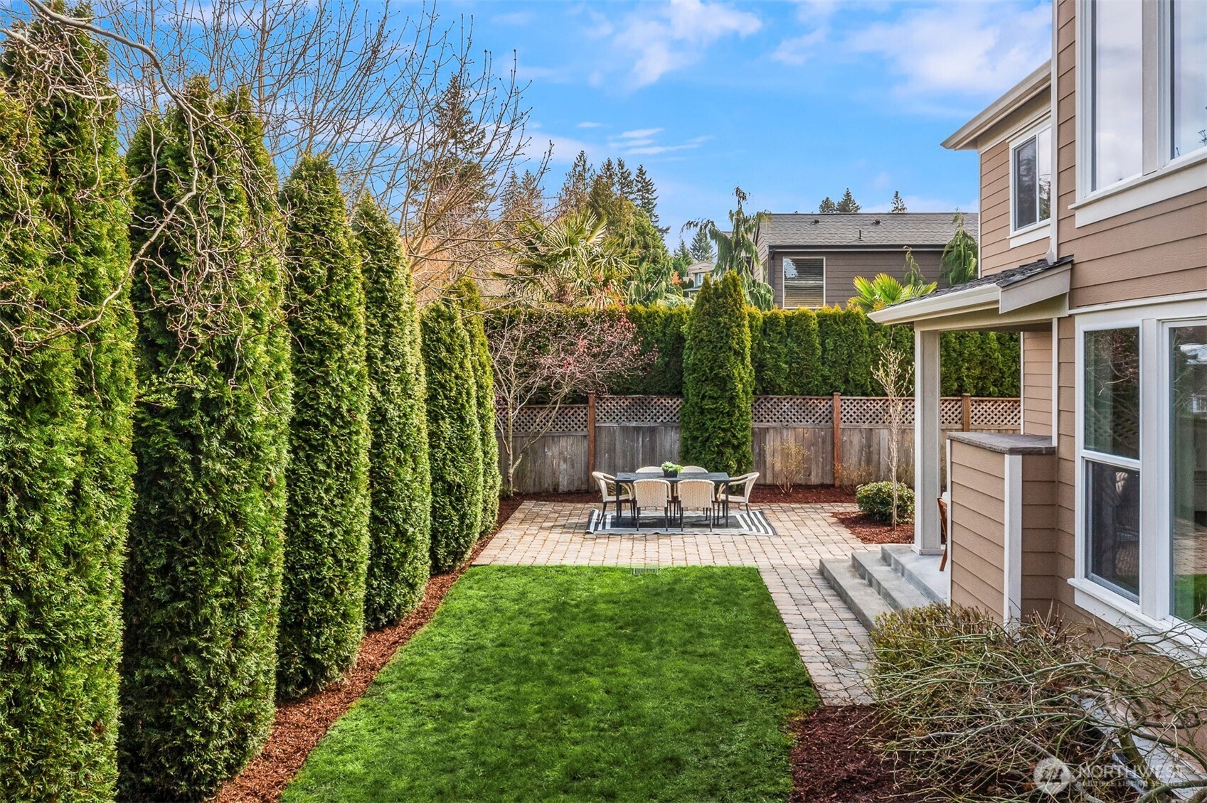 632 SW 185th Street , Normandy Park, WA 98166