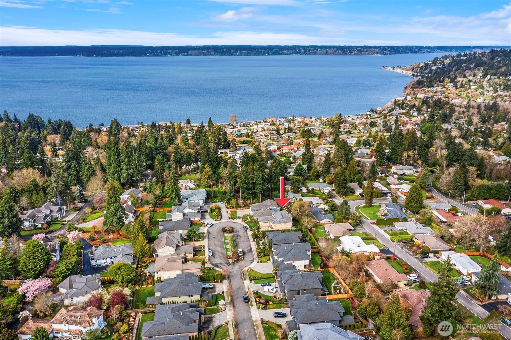 632 SW 185th Street , Normandy Park, WA 98166