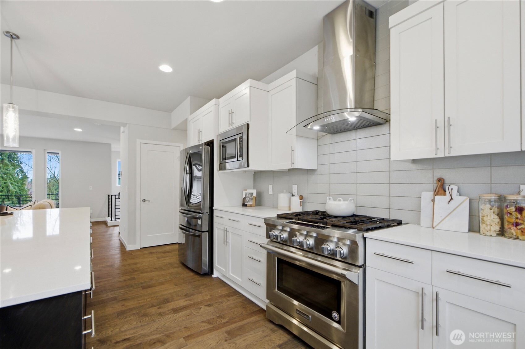 8328 138th Ln SE , Newcastle, WA 98059