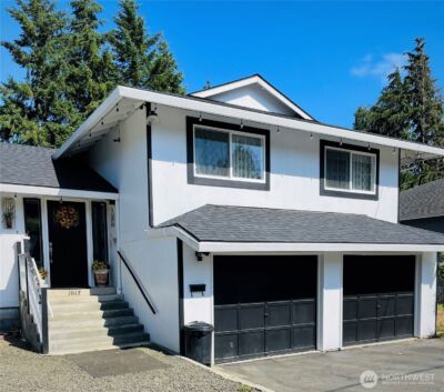 1017 Ballentine Street , Raymond, WA 98577