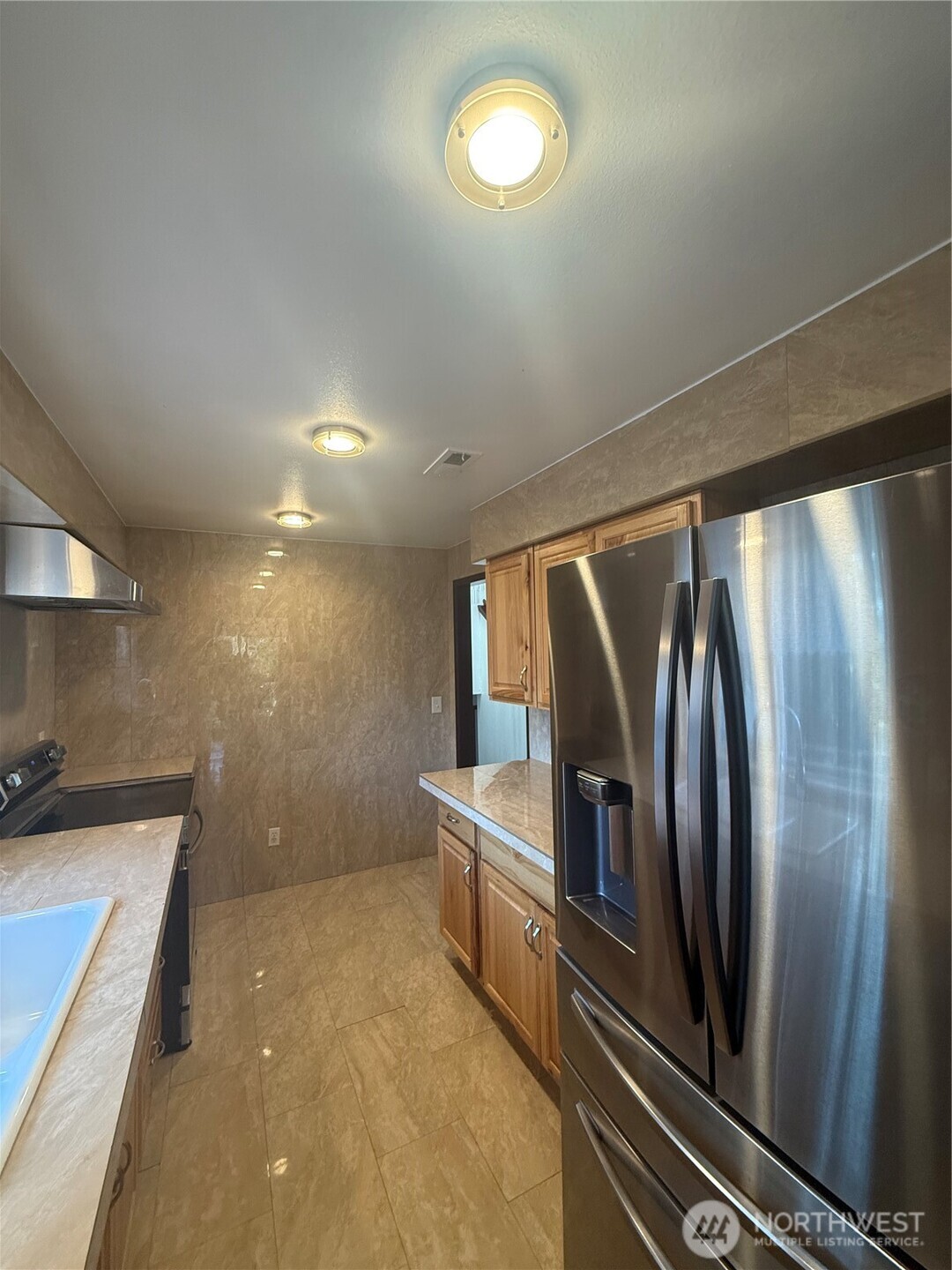 1017 Ballentine Street , Raymond, WA 98577