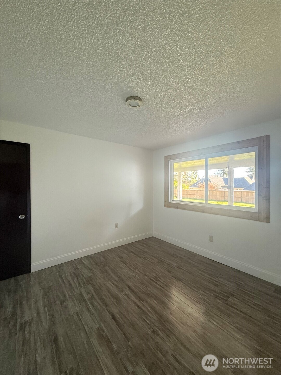 1017 Ballentine Street , Raymond, WA 98577