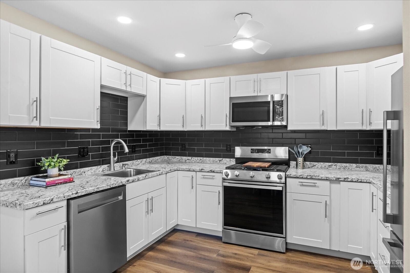 14322 Admiralty Way #31, Lynnwood, WA 98087