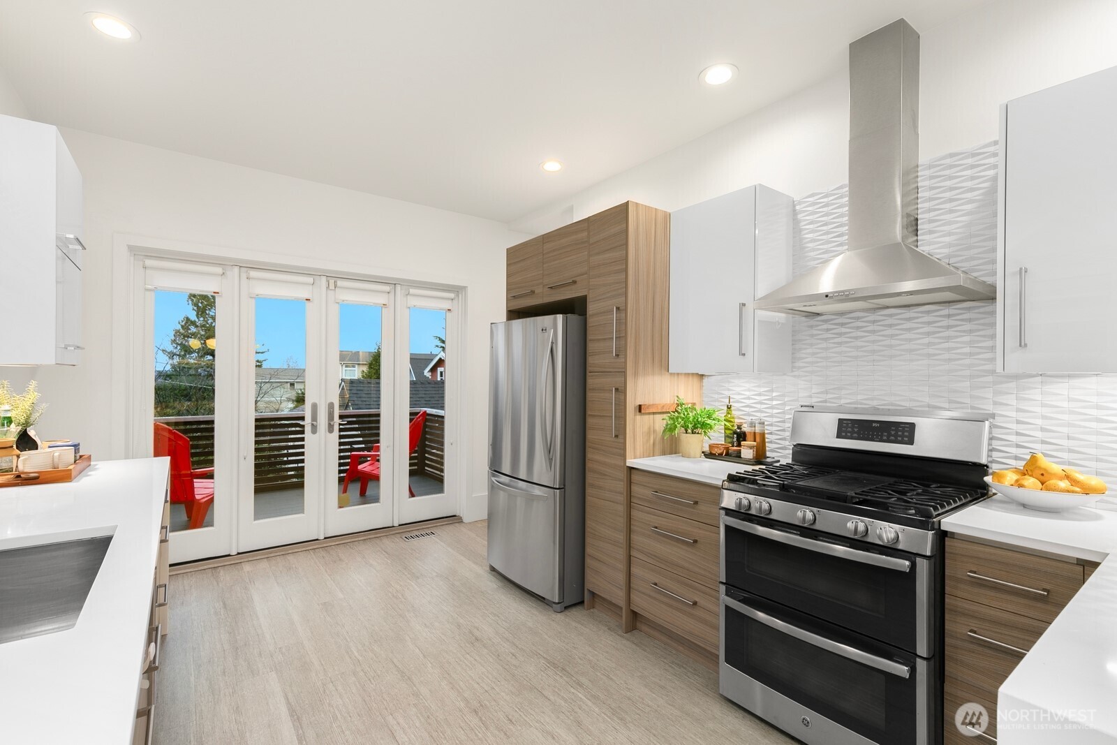 210 W McGraw Street , Seattle, WA 98119