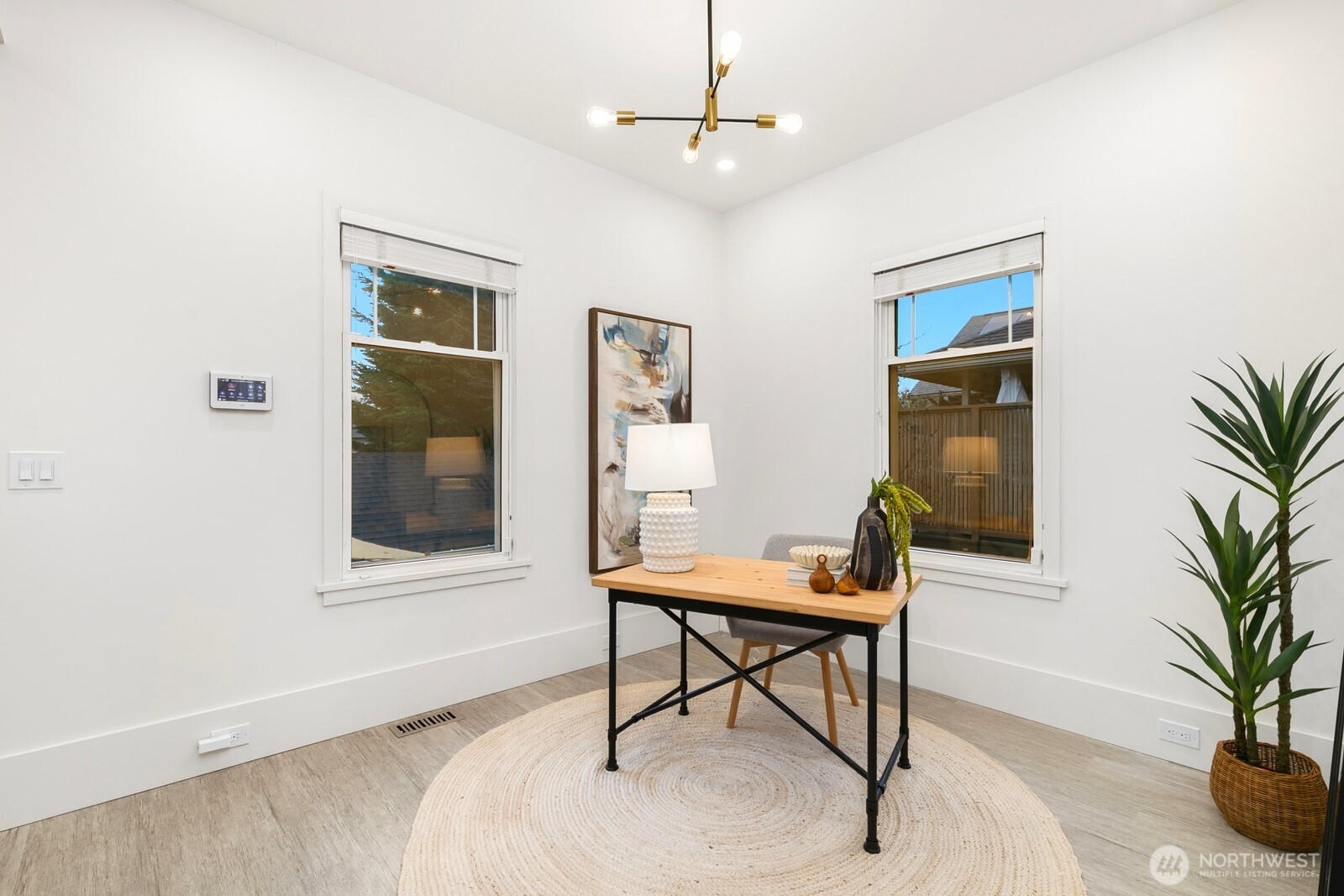 210 W McGraw Street , Seattle, WA 98119