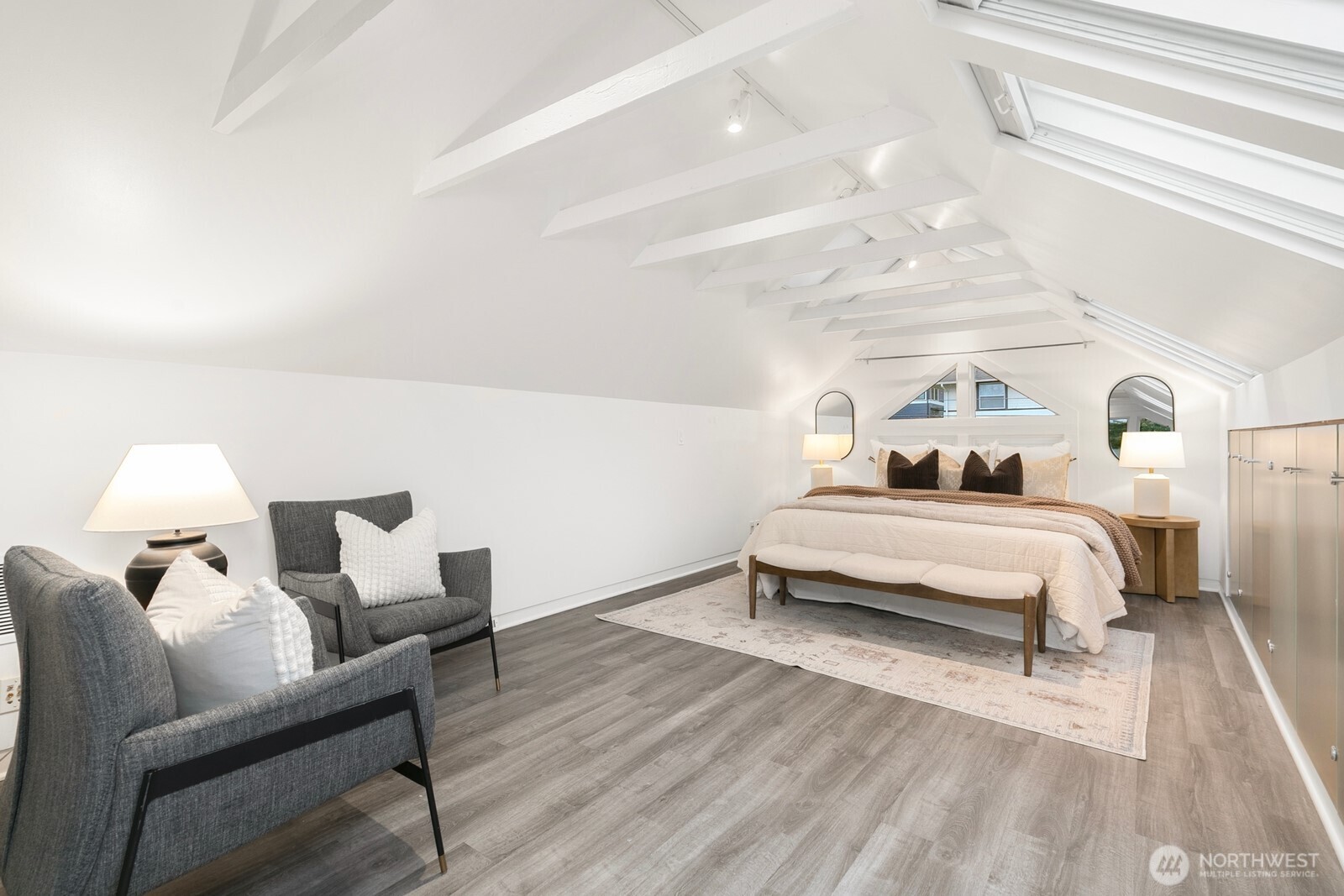 210 W McGraw Street , Seattle, WA 98119