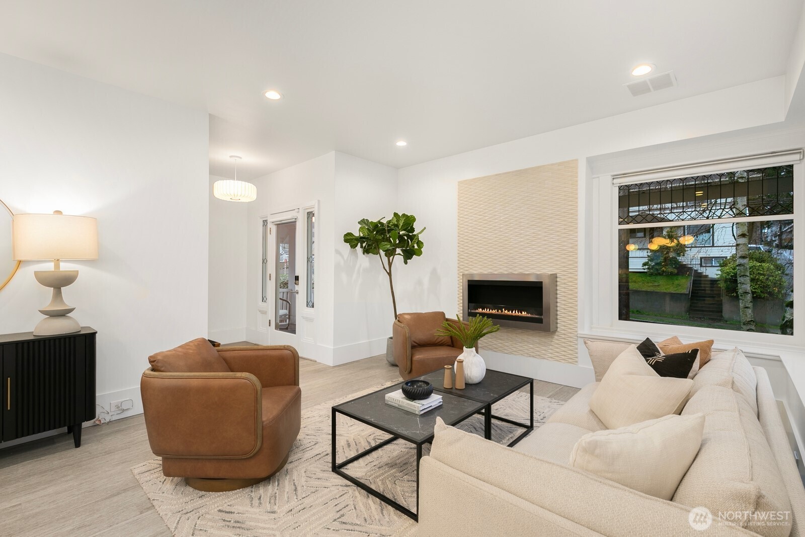 210 W McGraw Street , Seattle, WA 98119