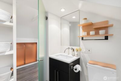 210 W McGraw Street , Seattle, WA 98119 - Photo 21