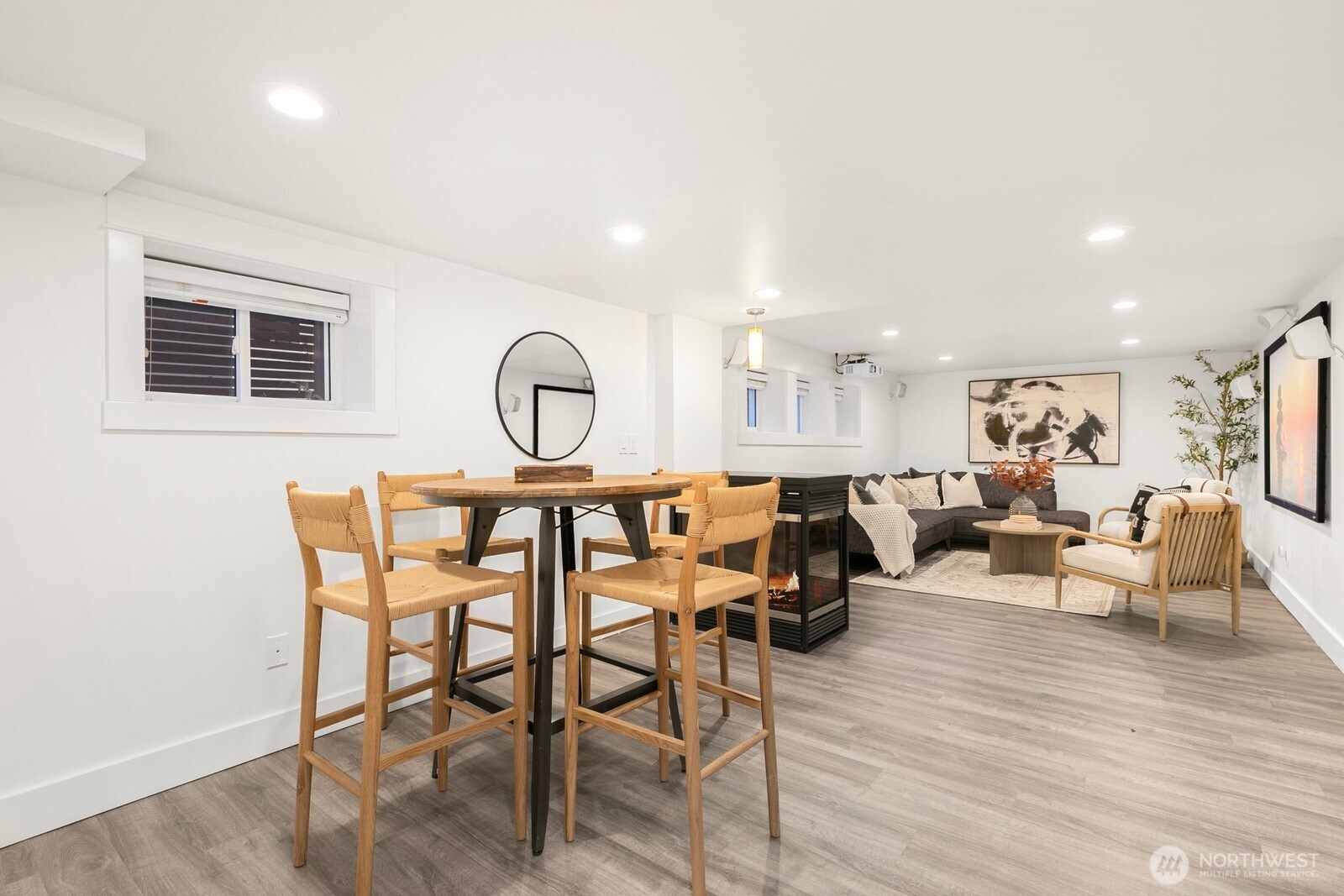 210 W McGraw Street , Seattle, WA 98119