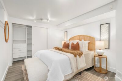 210 W McGraw Street , Seattle, WA 98119 - Photo 25