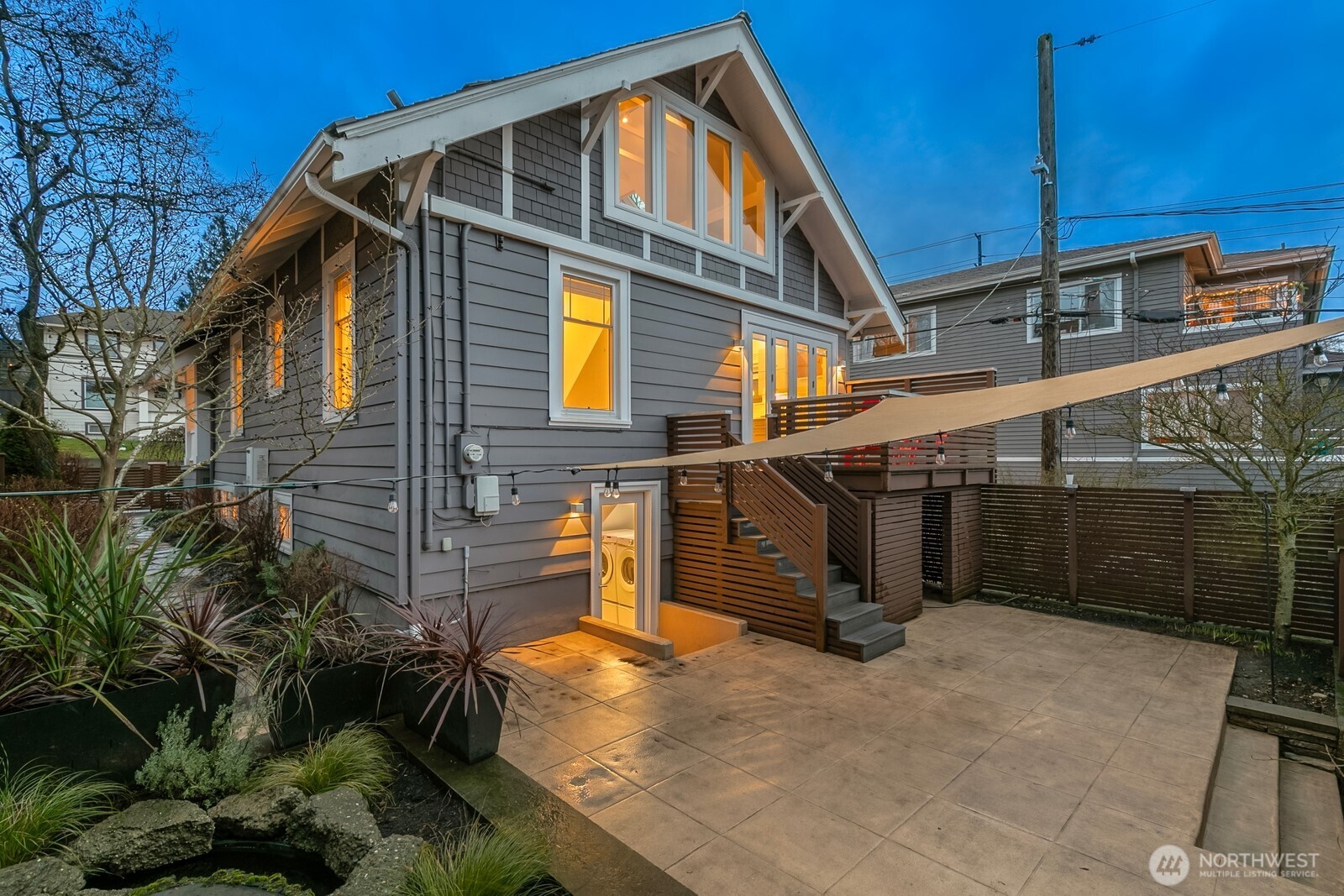 210 W McGraw Street , Seattle, WA 98119