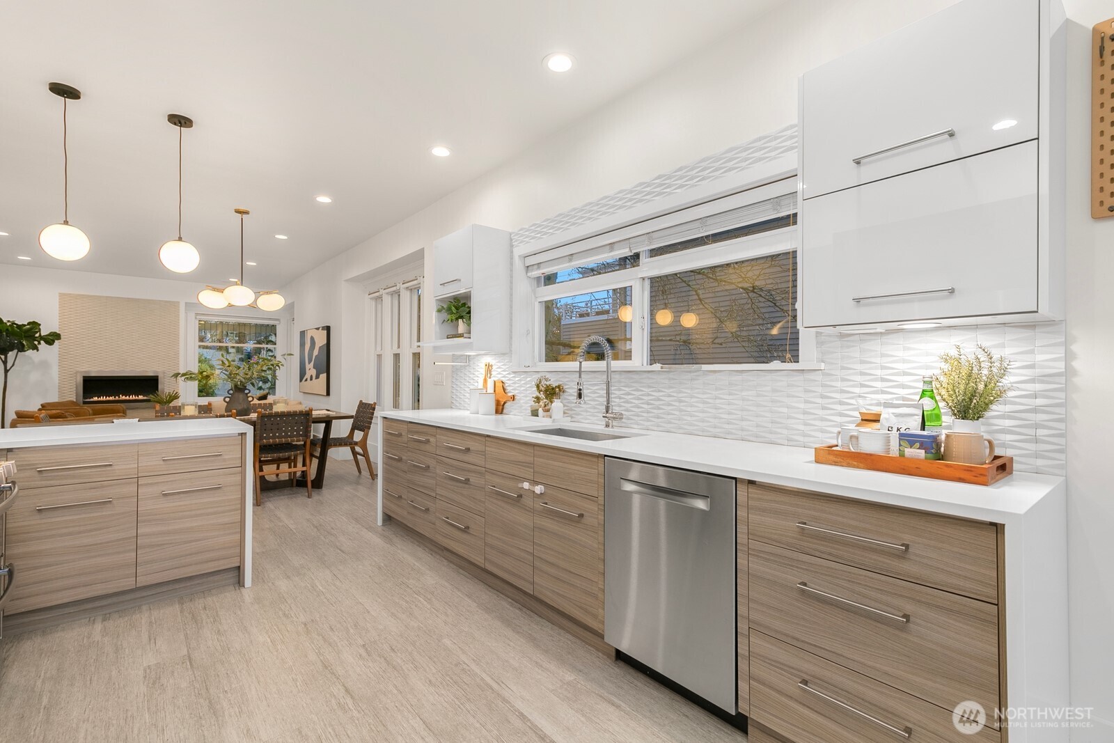 210 W McGraw Street , Seattle, WA 98119