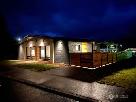219 E Main , Mossyrock, WA 98564