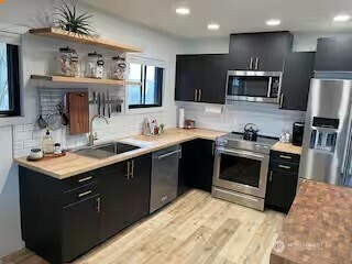 219 E Main , Mossyrock, WA 98564
