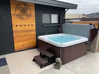219 E Main , Mossyrock, WA 98564