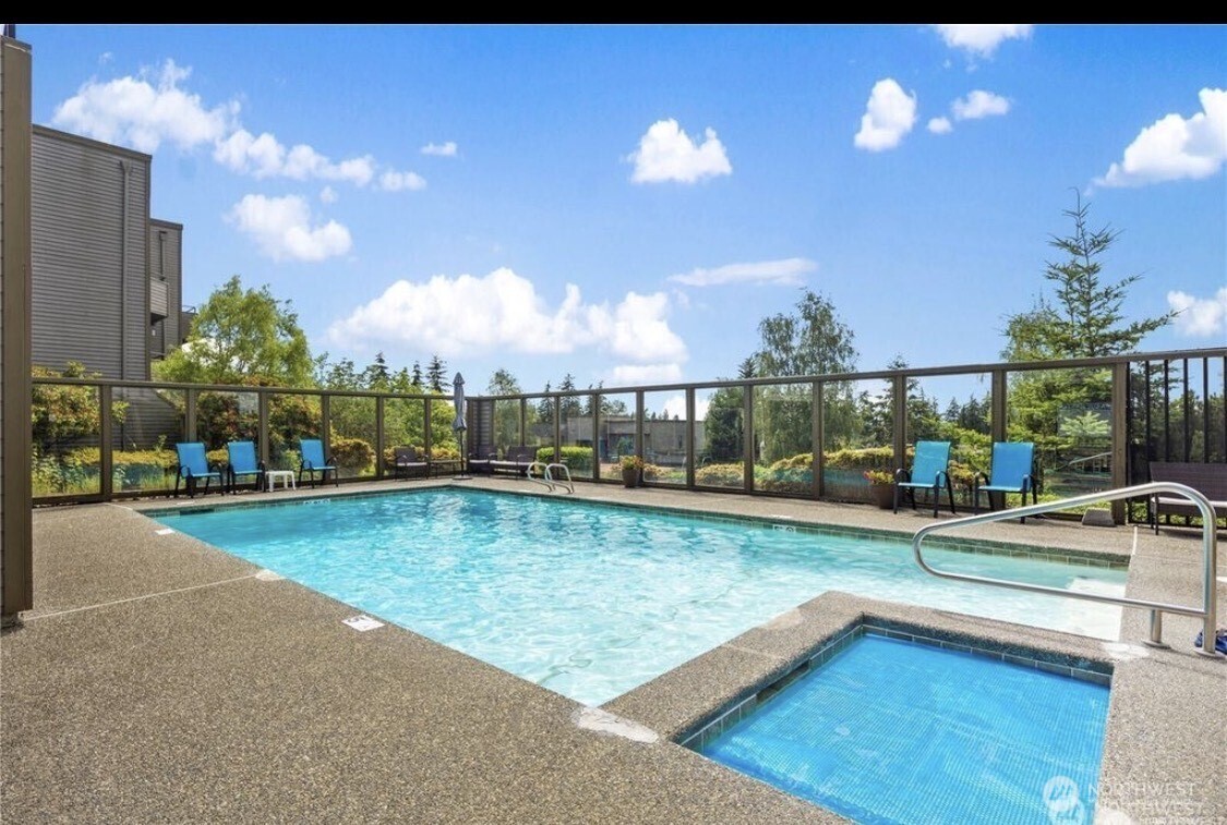 4895 76th Street SW #D703, Mukilteo, WA 98275