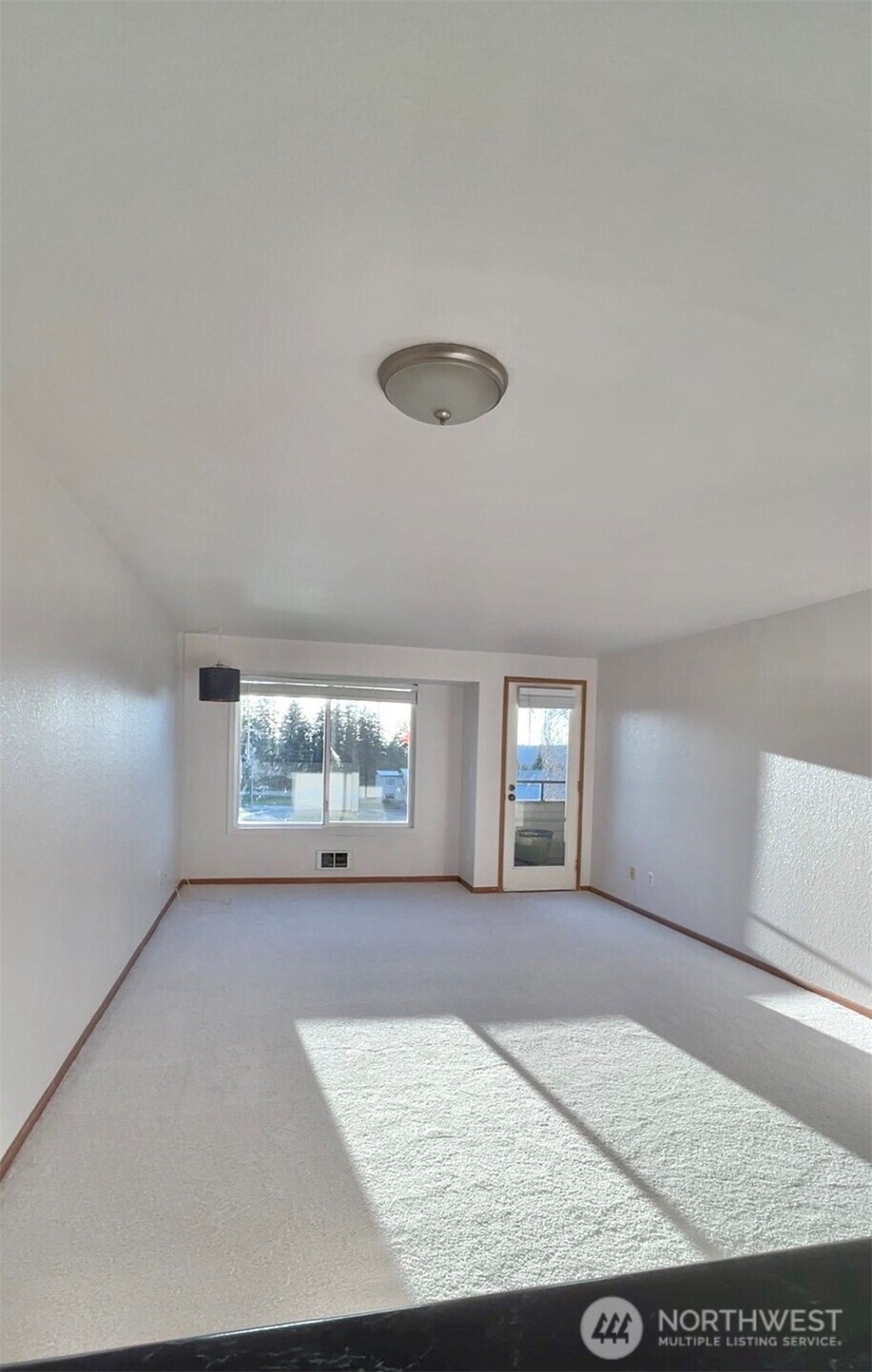 4895 76th Street SW #D703, Mukilteo, WA 98275