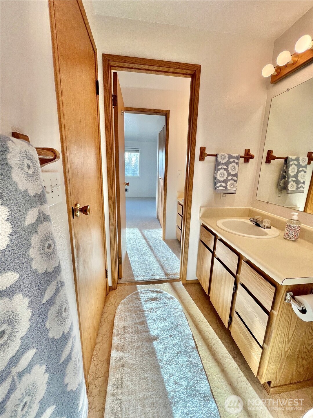 4895 76th Street SW #D703, Mukilteo, WA 98275