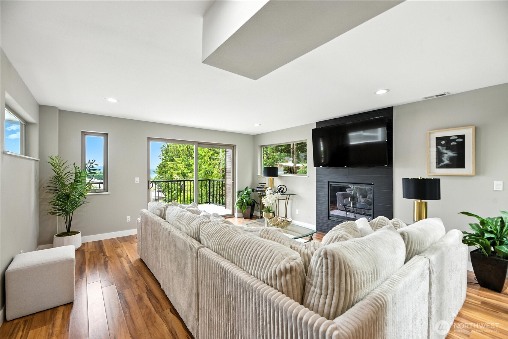 8221 S 121st Street , Seattle, WA 98178