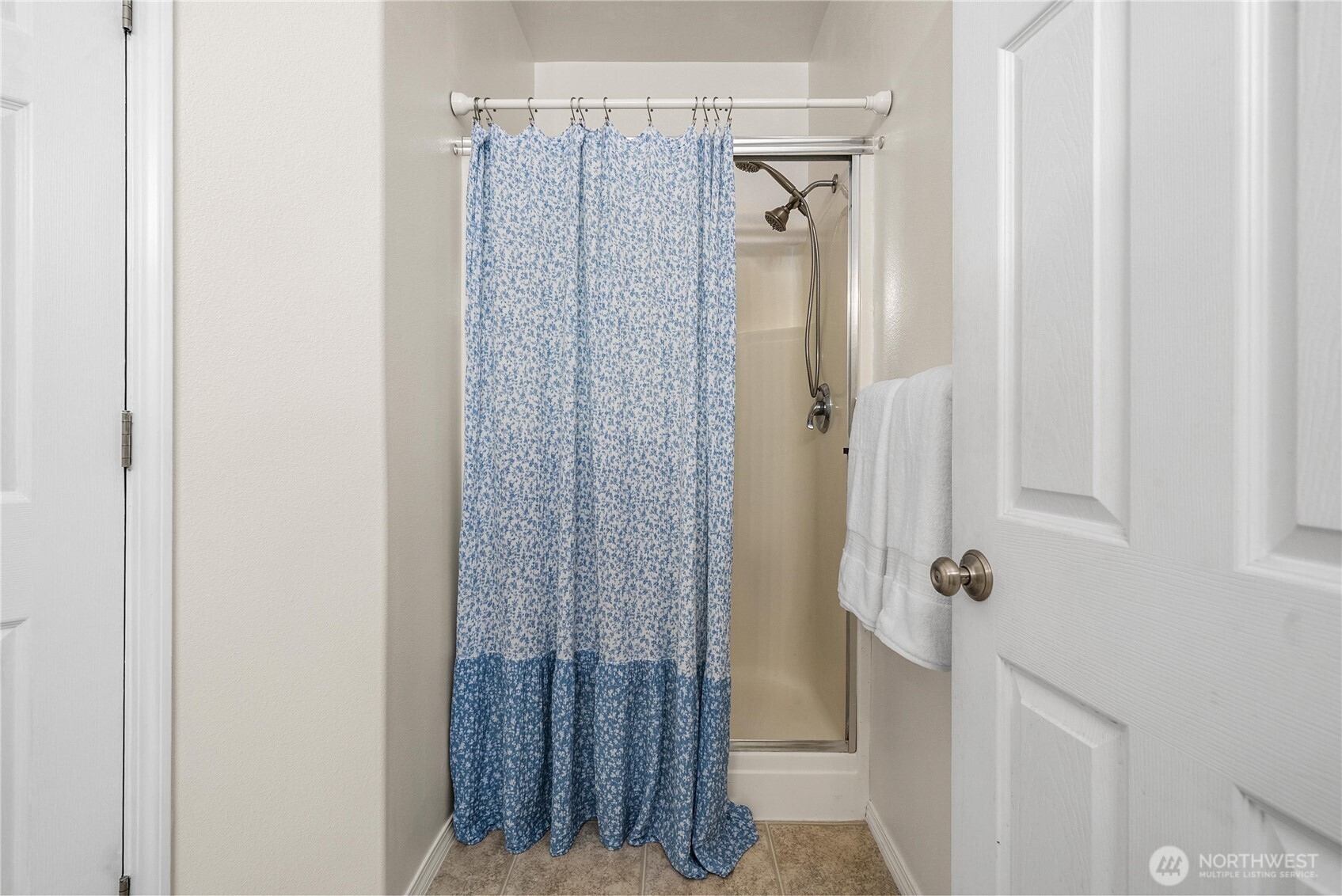 1506 33rd Avenue Ct SW, Puyallup, WA 98373-6022