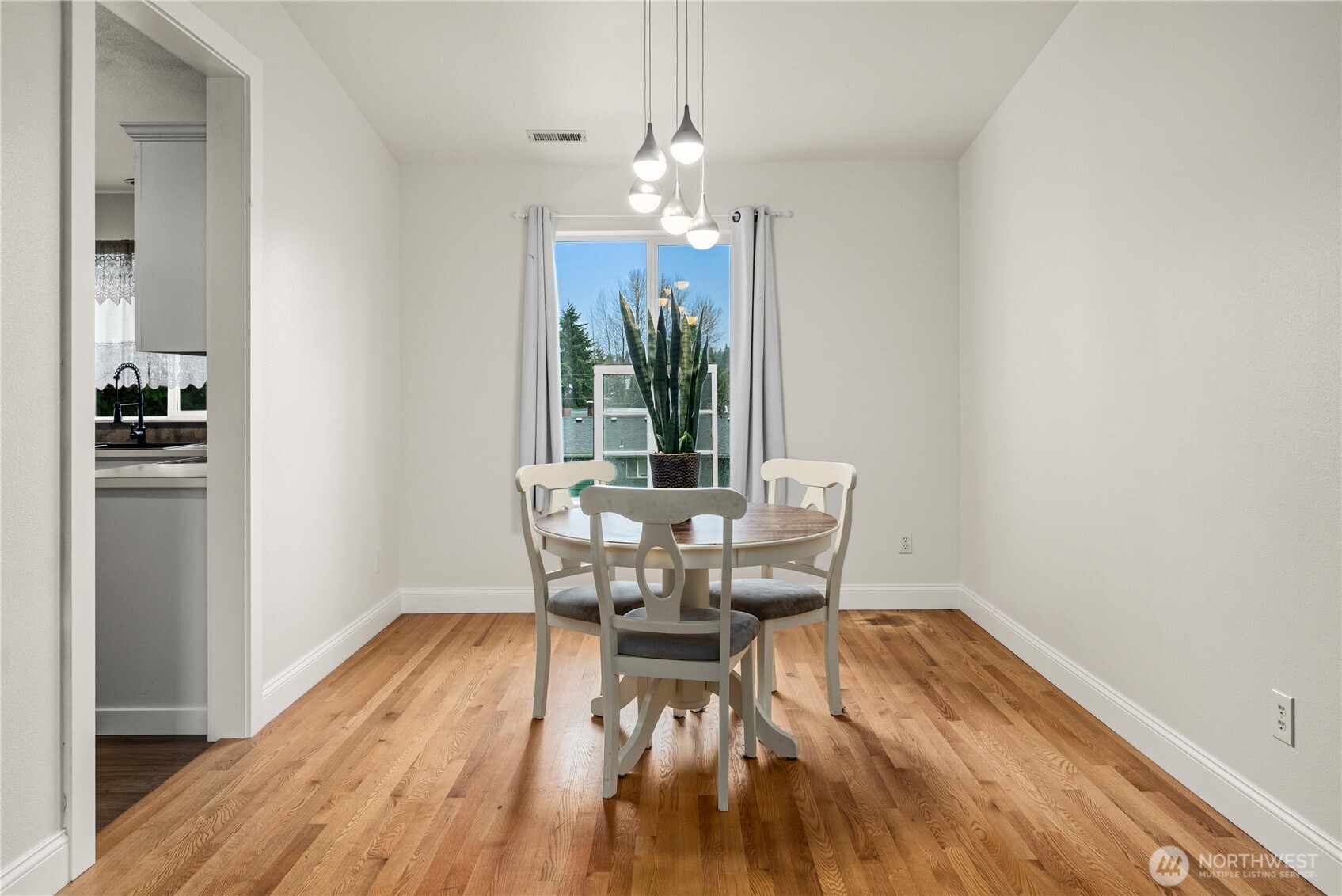 1506 33rd Avenue Ct SW, Puyallup, WA 98373-6022