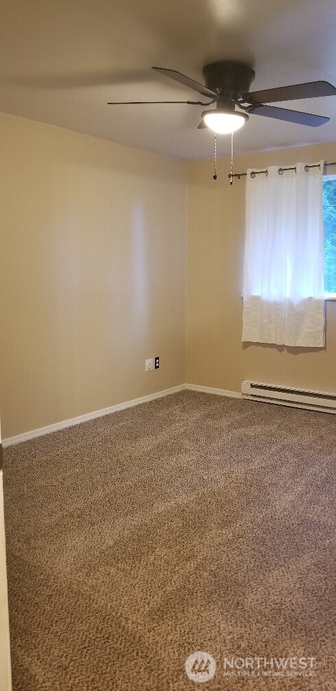 9210 9212 204th Street E, Graham, WA 98338