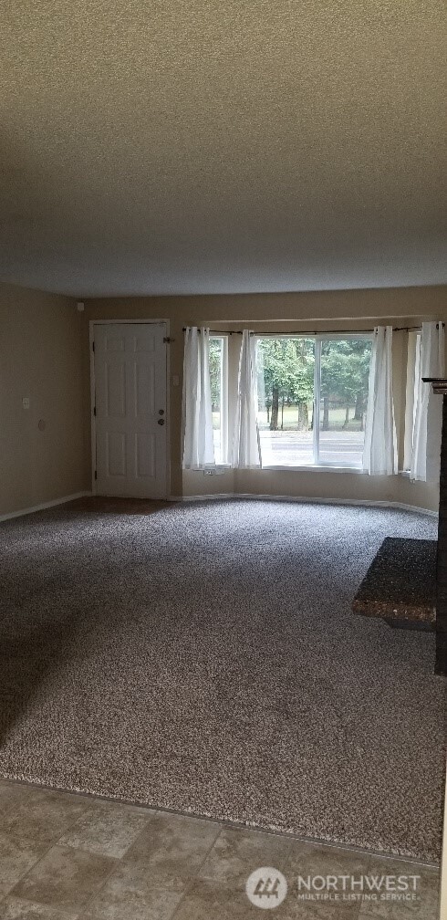 9210 9212 204th Street E, Graham, WA 98338