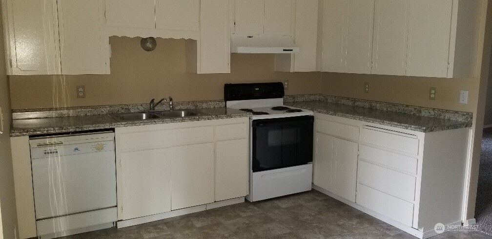 9210 9212 204th Street E, Graham, WA 98338