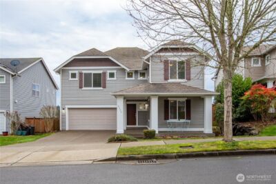 1179 Swan Loop , Dupont, WA 98327 - Photo 2
